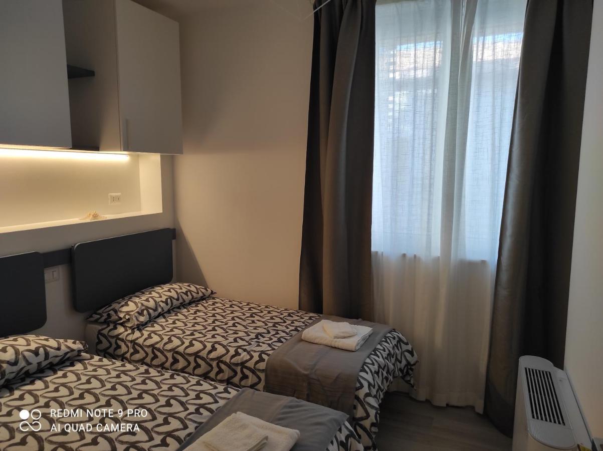 Blu Apartment ชิวิตาโนวา มาร์เค ภายนอก รูปภาพ