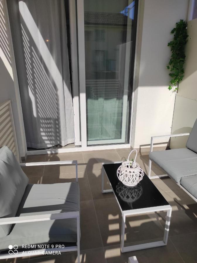 Blu Apartment ชิวิตาโนวา มาร์เค ภายนอก รูปภาพ